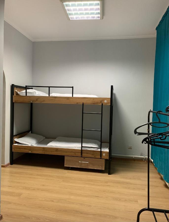 Almaty Backpackers Hostel Εξωτερικό φωτογραφία