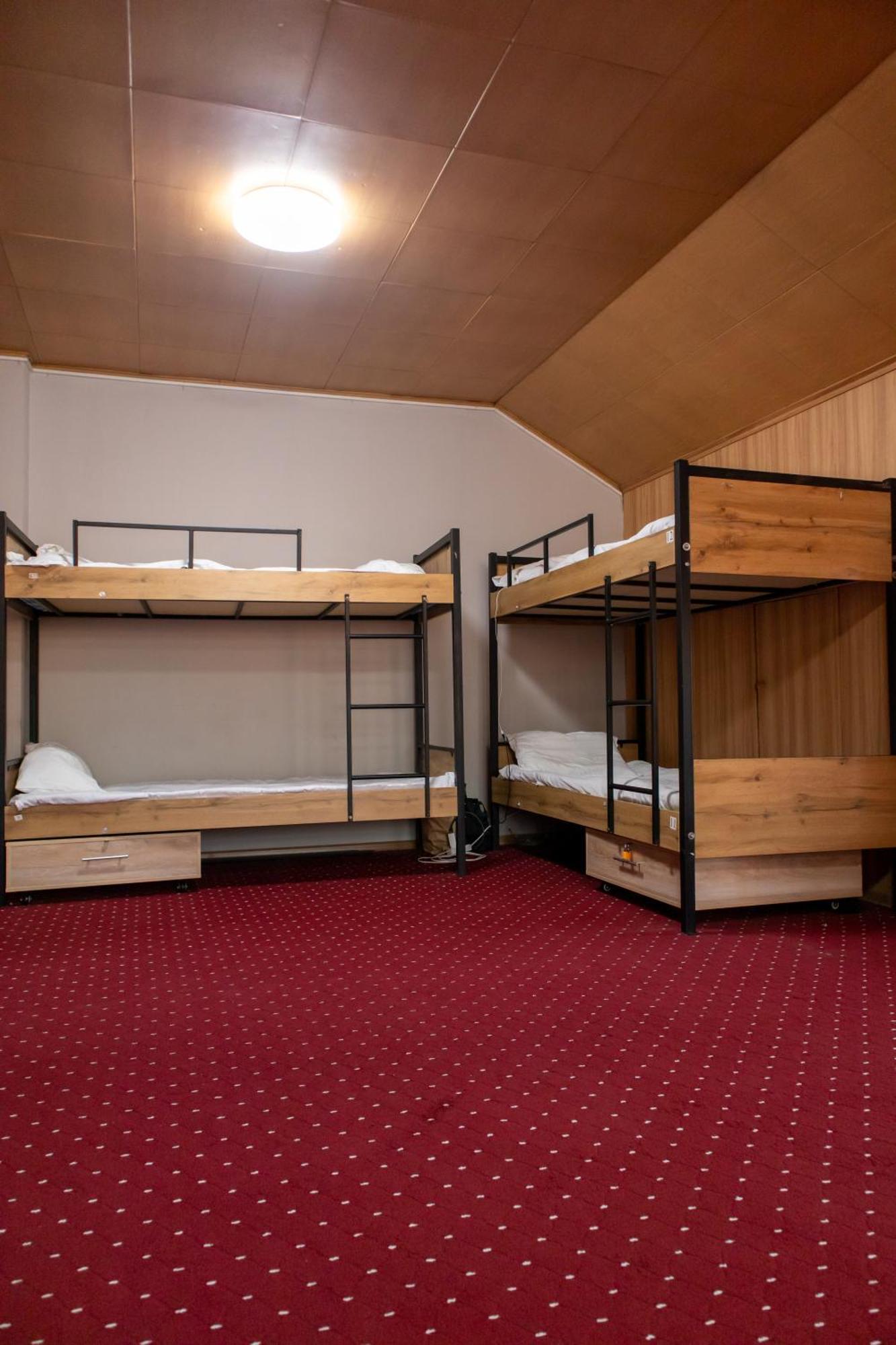 Almaty Backpackers Hostel Εξωτερικό φωτογραφία