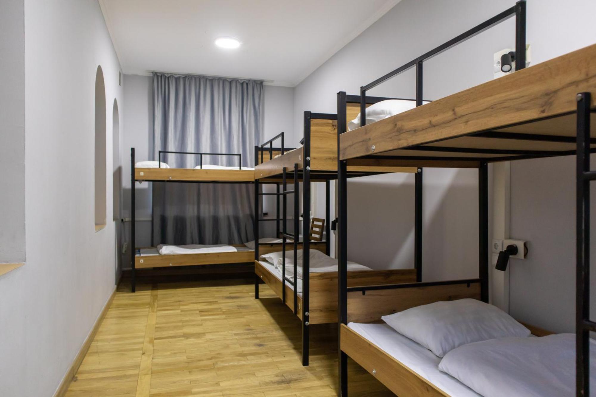 Almaty Backpackers Hostel Εξωτερικό φωτογραφία